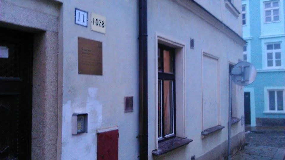 Pamětní deska ve Smetanově ulici