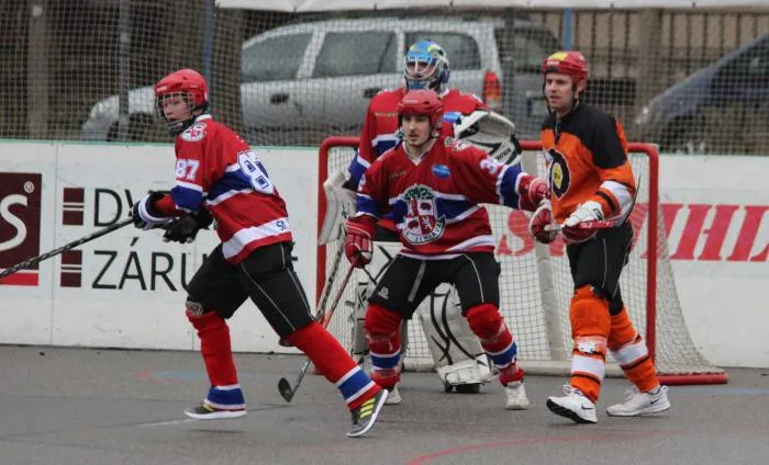 Městské hokejbalové derby vyznělo pro hráče SK Jihlava, nad Flyers vyhráli 5:3