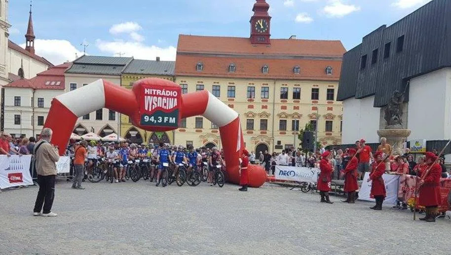 Start závodu na Masarykově náměstí