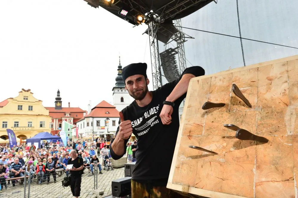 Rychlostní vrhání nožů