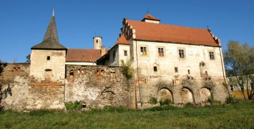 Zámek v Červené Řečici