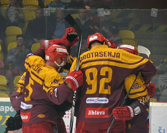 Dukla Jihlava uspěla v Prostějově, veze dva body za výhru 2:1 v prodloužení