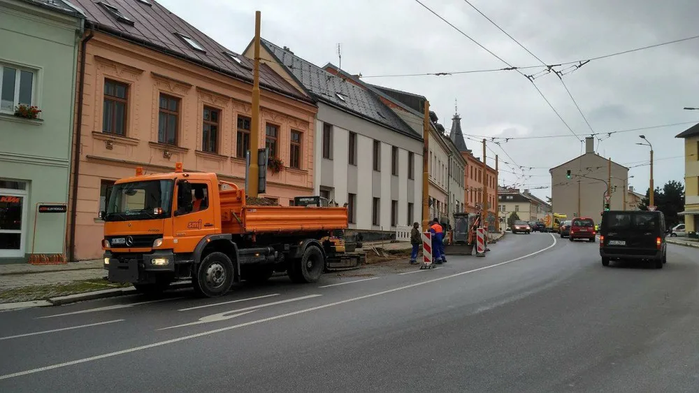 Jihlava se dočká nové zastávky MHD. Naproti Dělnickému domu přibude zastávka Fibichova