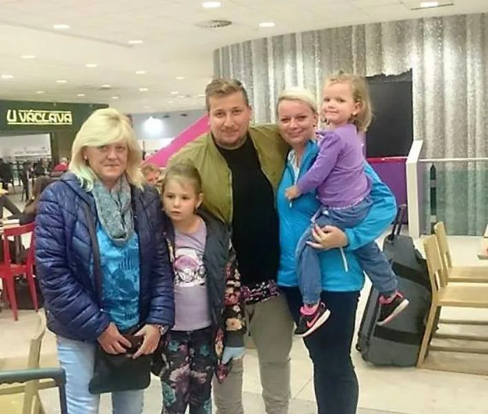 Nadační fond MA-MA Foundation opět plnil přání v zahraničí. Tříletá Adélka vyrazila k moři, čtrnáctiletá Martina se prošla po molu s Andreou Verešovou