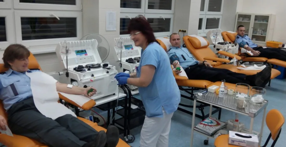 Třebíčští policisté dnes darovali krev a plazmu. Zapojilo se jich celkem dvaačtyřicet