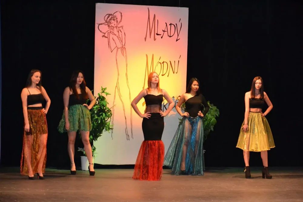Mladý módní tvůrce ČR nalákal do Jihlavy na 380 nadějných kreativců. Neztratili se ani zástupci Vysočiny