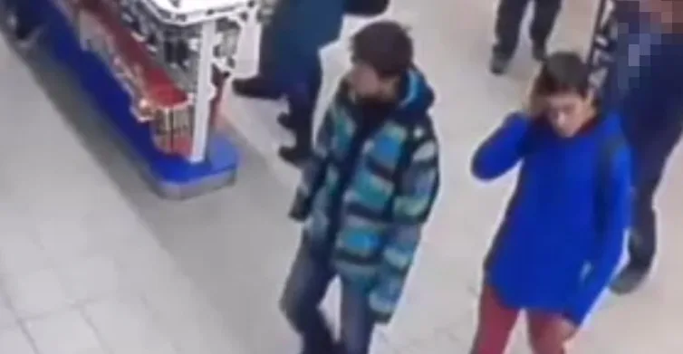 V City Parku došlo ke krádeži počítačových her. Poznáváte mladíky ve videu?