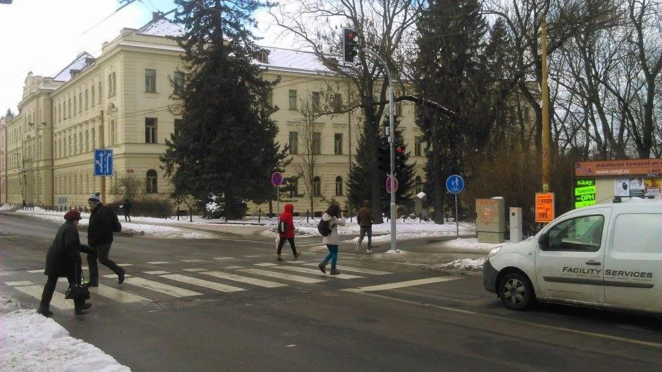 Jihlava má další světelnou křižovatku. Semafory u autobusového nádraží již fungují