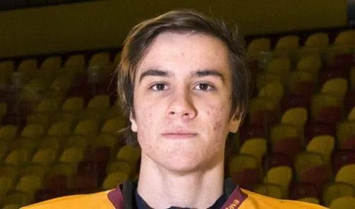 Krásné gesto fair play v dorosteneckém hokeji. Brankář Dukly Daniel Šťastný přiznal gól soupeři