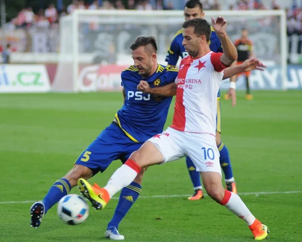 Jarní premiéra Vysočině Jihlava nevyšla, na Slavii Praha prohrála 2:0 a zůstává předposlední