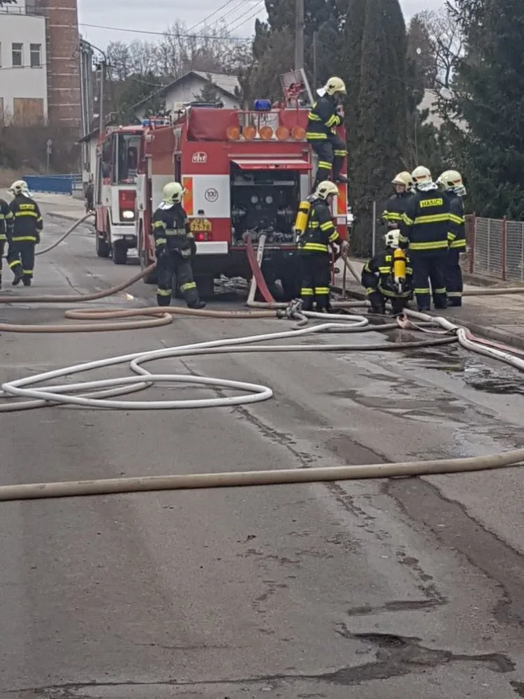 V Dobroníně na Jihlavsku shořel bývalý hostinec. Škoda se vyšplhala na 700 tisíc korun