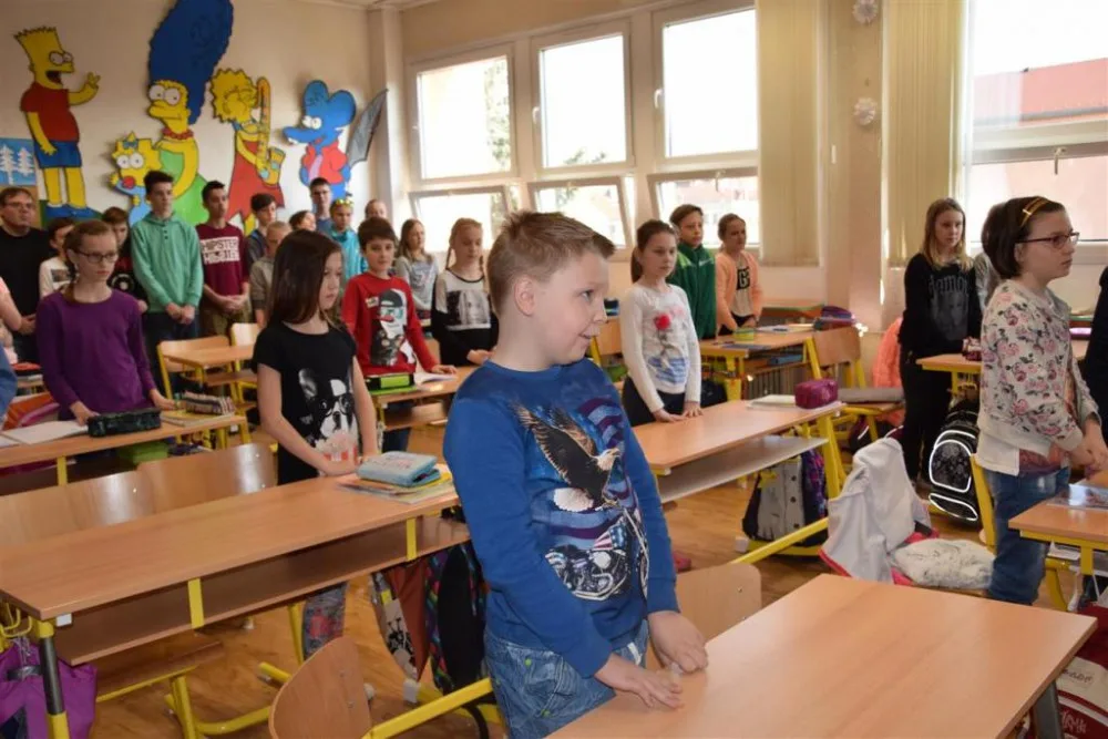V popředí v modrém tričku jeden ze zachránců - Petr Buchtela