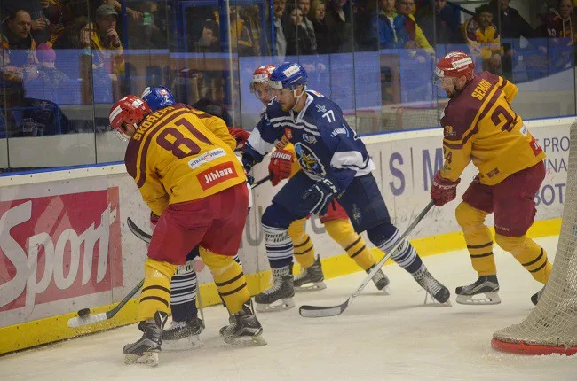 Baráž je už blízko! Dukla Jihlava rozhodla v prodloužení a vede v sérii s Kladnem 3:1