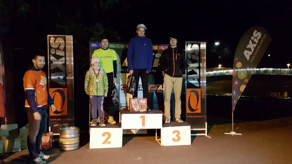 Axis Noční desítku ovládl Jakub Smetana, mezi ženami byla nejrychlejší Kristýna Dvořáková - 10 km muži