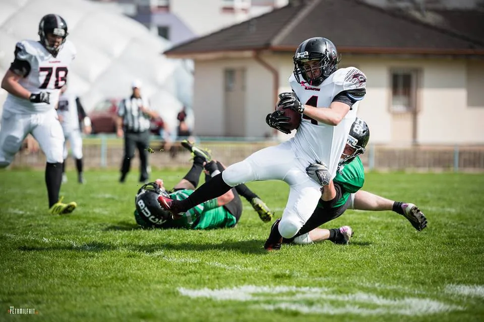 Třetiligová premiéra vyšla na výbornou. Vysočina Gladiators si smlsli na Bucks výsledkem 54:0