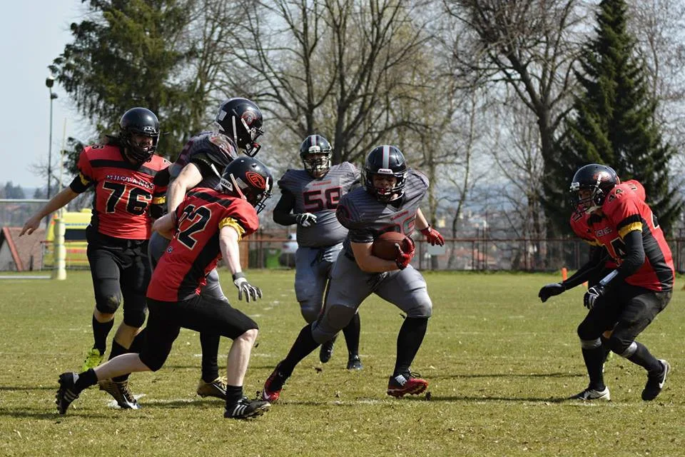 Dosud neporažení Vysočina Gladiators hrají poprvé doma. V pondělí vyzvou Budweis Hellboys