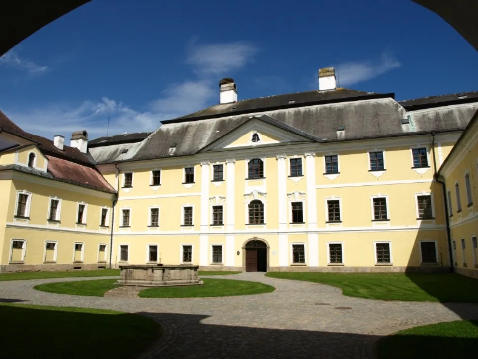 Nevidomí návštěvníci zažijí na zámku ve Žďáru nad Sázavou nové speciální prohlídky