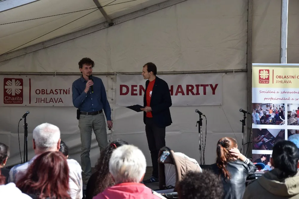 Den Charity 2016