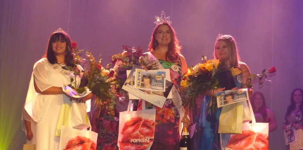 Romana Siváková, Libuše Dvořáková, Eliška Pešková (zleva)