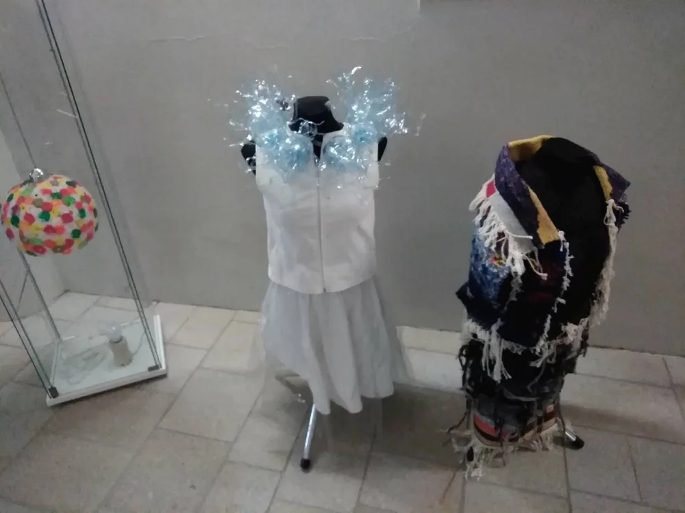 Výstava Recyklovaná móda na jihlavské radnici