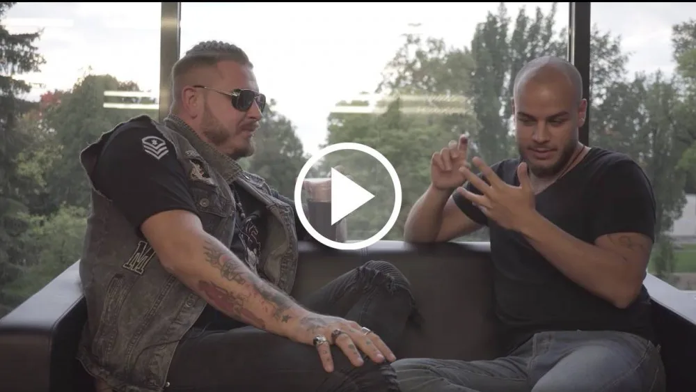 DRBÁRNA: Extrovert na jevišti, doma kliďas. Frontman kapely Rybičky 48 si ve volnu rád zajde na houby
