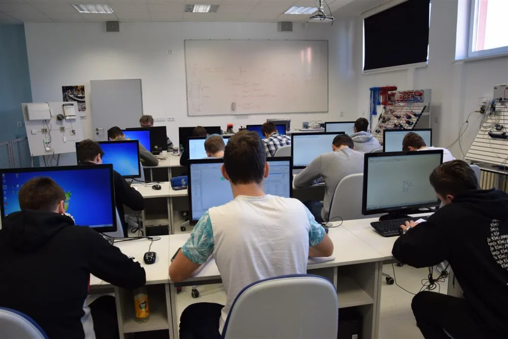 Třebíčská průmyslovka má sedm nových učeben. Za rok jich bude ještě třikrát víc
