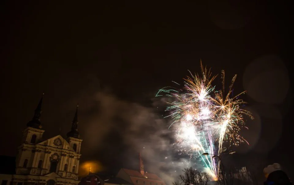 VIDEO: Slavnostní ohňostroj přivítal na jihlavském náměstí rok 2018