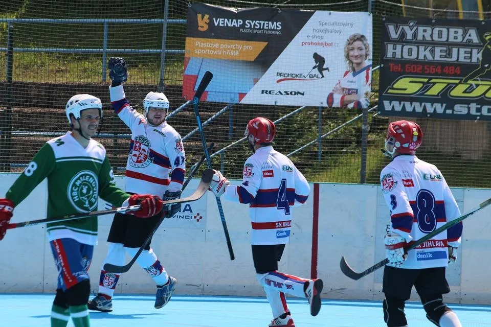 Ve finále Moravské hokejbalové ligy hraje jihlavské béčko s Malenovicemi 1:1 na zápasy