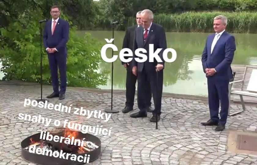Zeman toreador nebo Zeman aktivista. Internet se baví vtipy o prezidentově pálení trenýrek