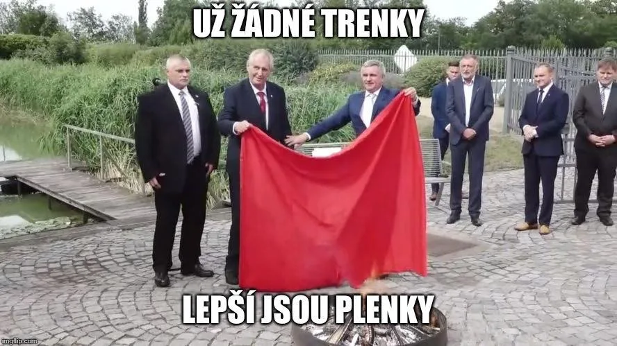 Zeman toreador nebo Zeman aktivista. Internet se baví vtipy o prezidentově pálení trenýrek