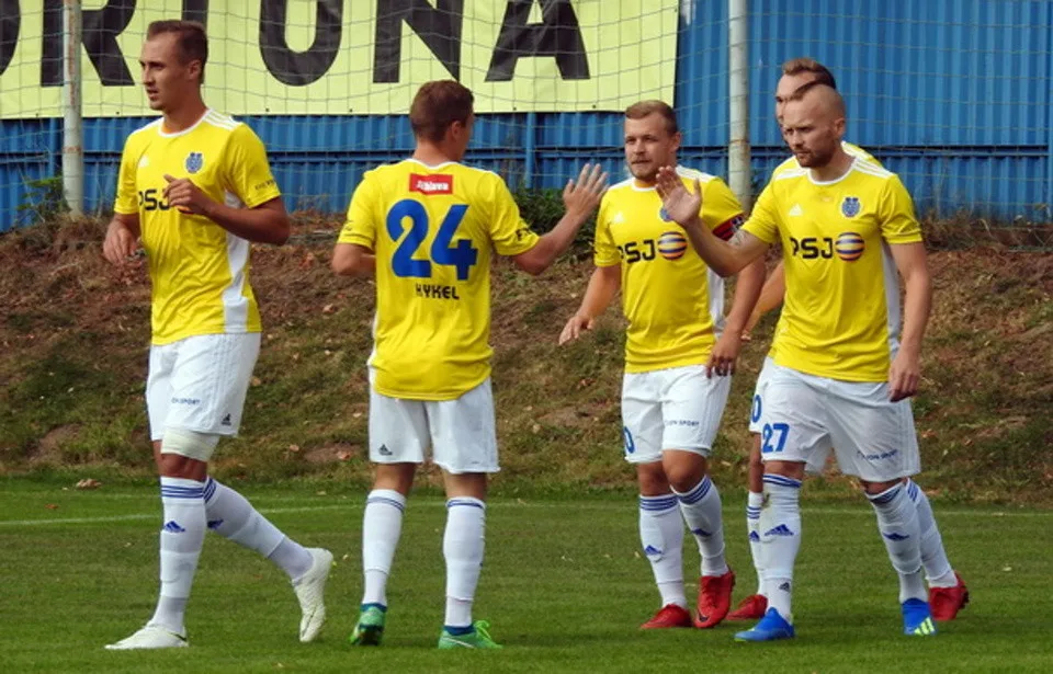 Pohárová povinnost splněna. Vysočina Jihlava vyhrála na hřišti Vrchoviny 3:1