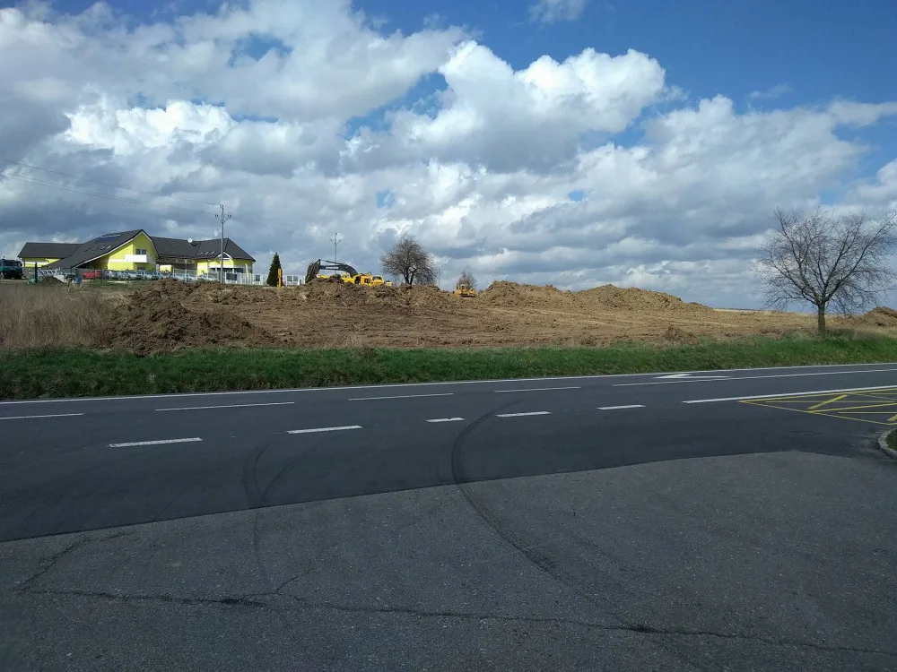 Staveniště z května 2018