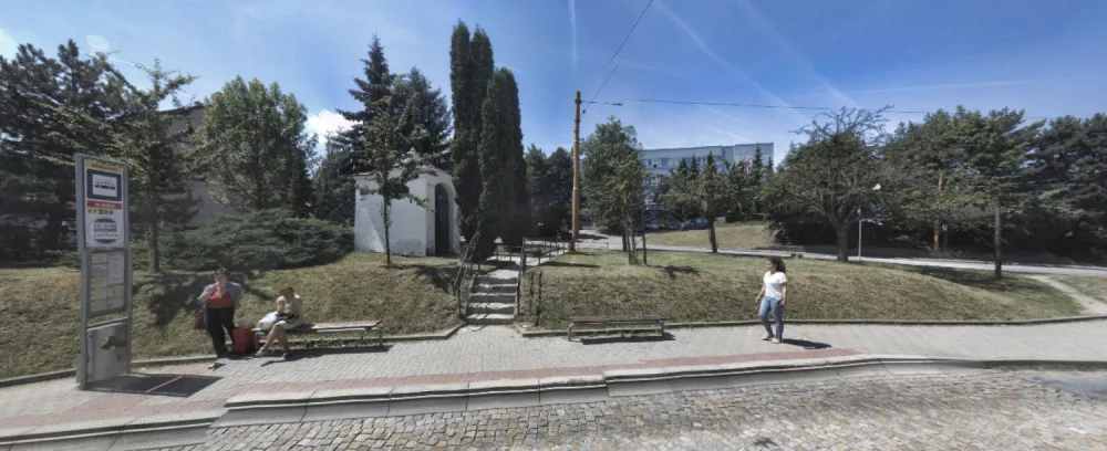 Oprava schodů na zastávce Na Slunci? V dohledné době není v plánu, zní z jihlavské radnice
