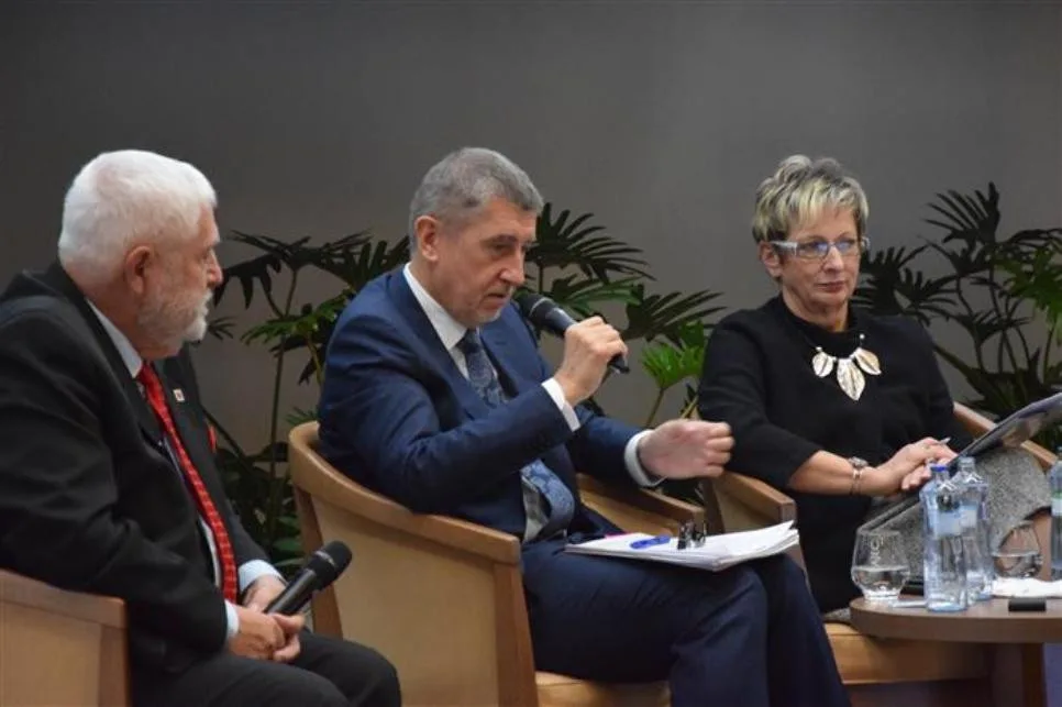 Jak dál s výstavbou nových jaderných zdrojů? Na toto téma přijel diskutovat i Andrej Babiš