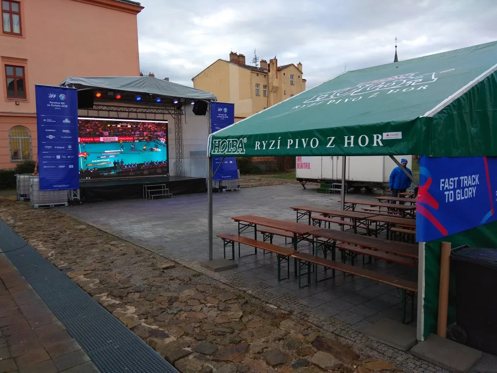 Češi jsou krůček od medaile, fandit jim bude možné v jihlavské florbalové fanzóně