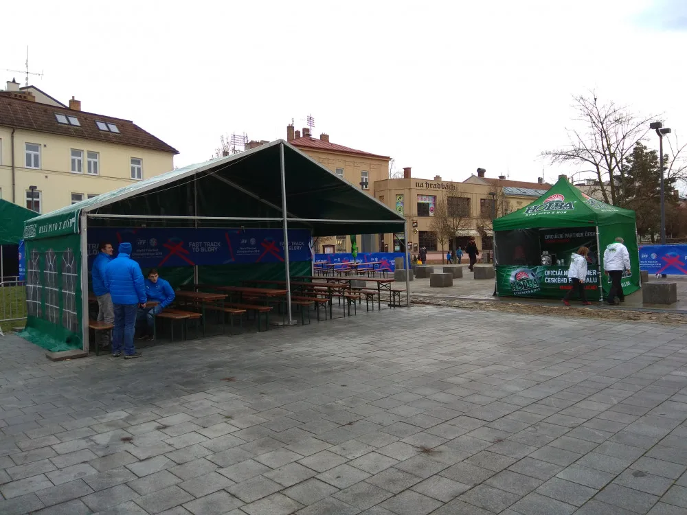 Češi jsou krůček od medaile, fandit jim bude možné v jihlavské florbalové fanzóně