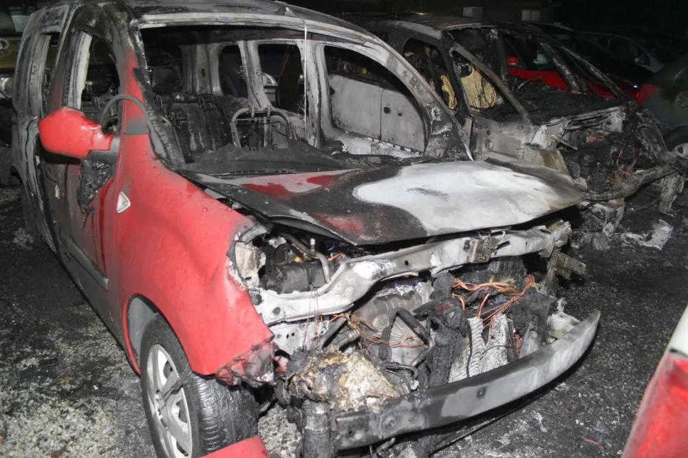 Požár v humpoleckém autobazaru