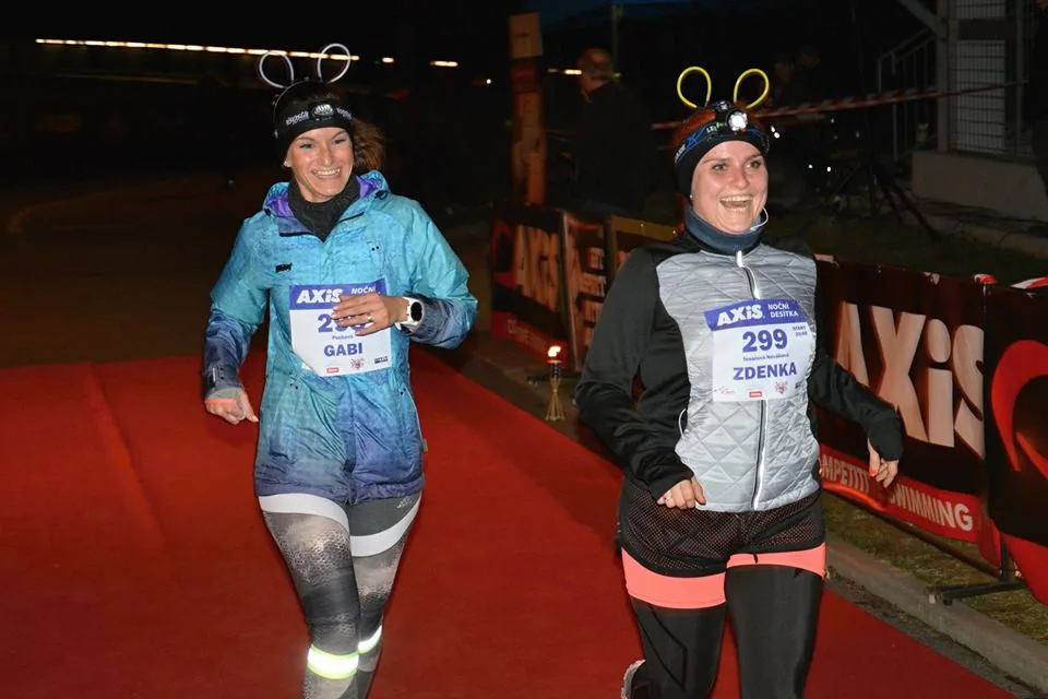 Na Axis Noční desítce byl nejrychlejší Jakub Exner, mezi ženami dominovala Petra Kotlíková