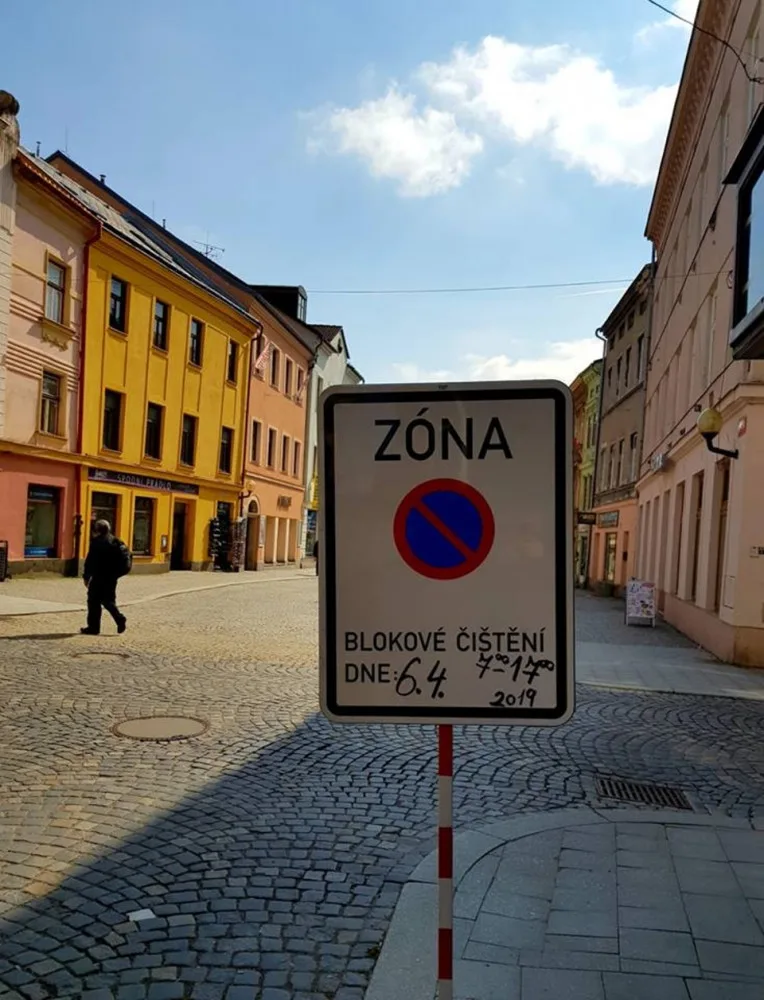 Pokračuje jarní úklid, blokové čištění v příštím týdnu proběhne na Březinkách a v centru města