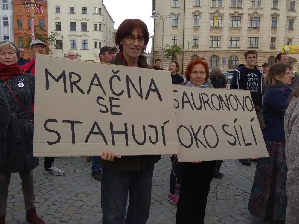AKTUÁLNĚ: V Jihlavě se po dvou týdnech opět demonstruje. Za nezávislost demokracie