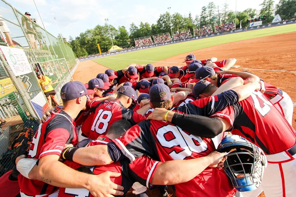 Havlíčkův Brod se topil v softbalové radosti, česká reprezentace postoupila do play-off mistrovství světa