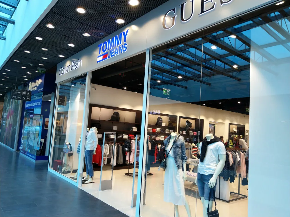Jihlavský Citypark otevřel nový obchod. Nabídne značky jako Guess nebo Calvin Klein Jeans
