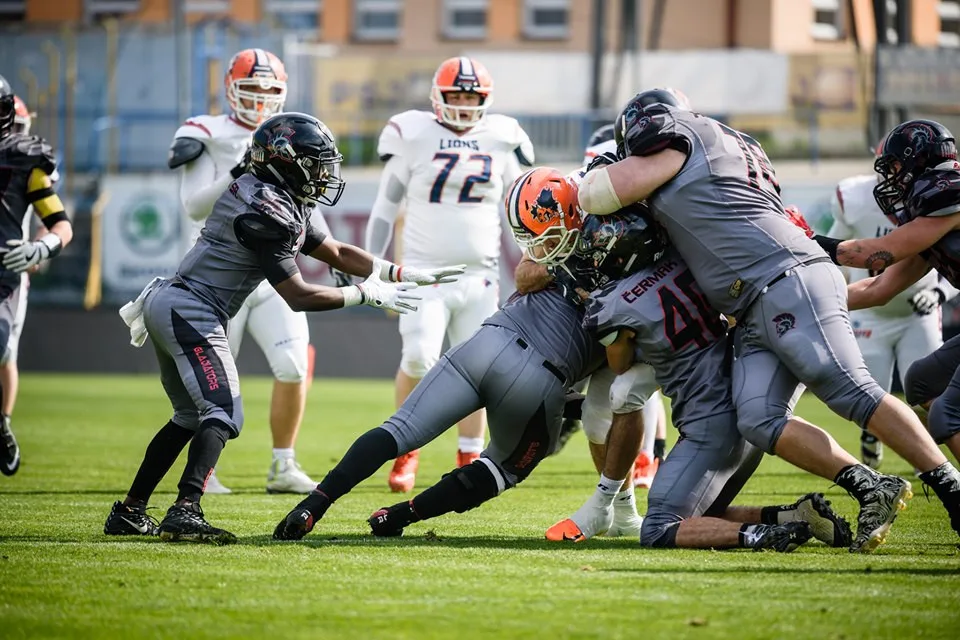 Gladiators velkému favoritovi dlouho vzdorovali, do Czech Bowlu však postupují Prague Lions