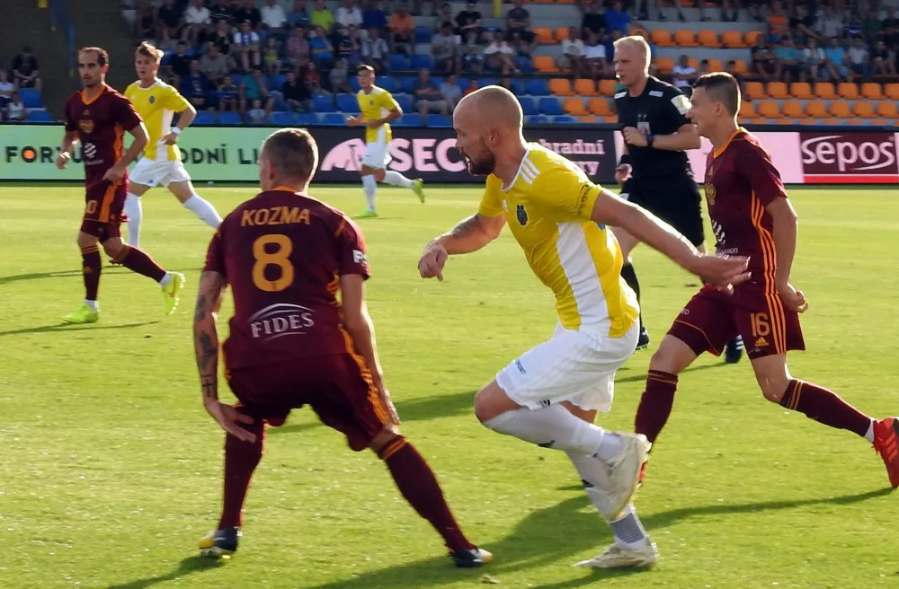 Vysočina ovládla šlágr kola, pražskou Duklu zdolala gólem Klobásy 1:0