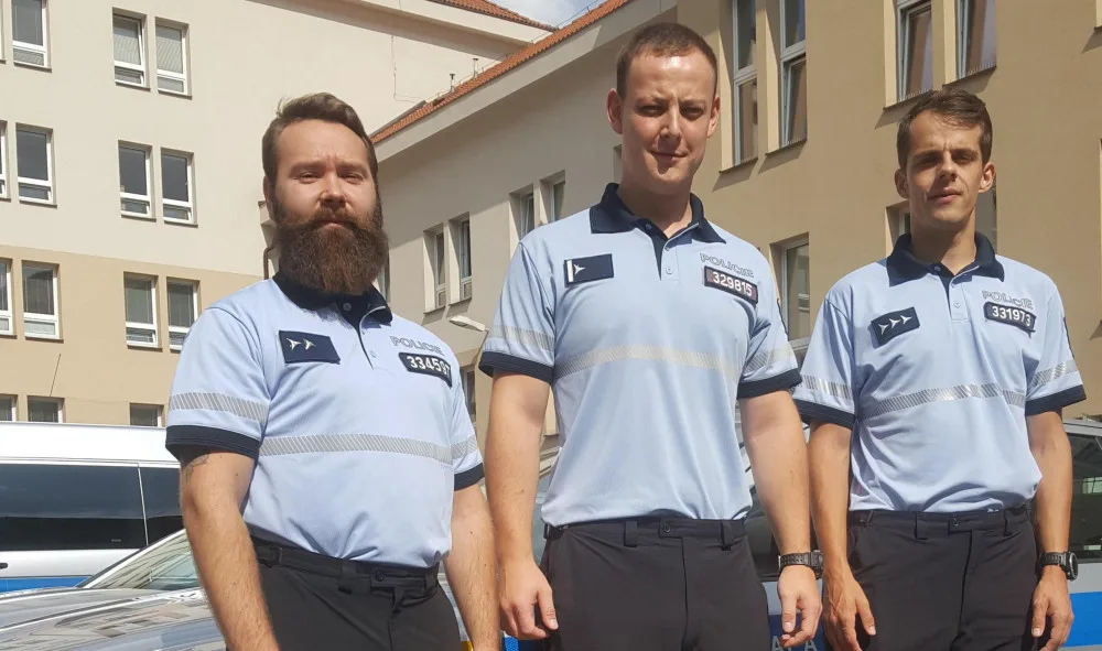 Trojice oceněných policistů, zleva – Dominik Leško, Miloslav Hladík a Pavel Vlček.