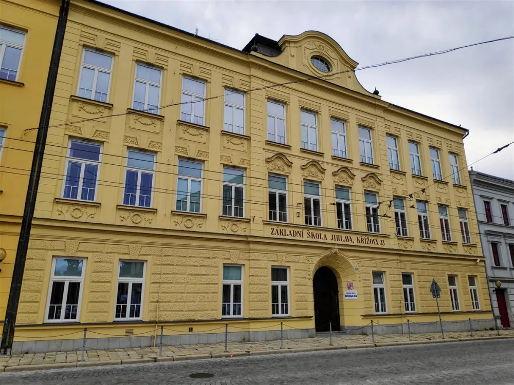 Po prázdninách už do hezčí školy. Letní opravy jihlavských škol vyšly na 8 milionů