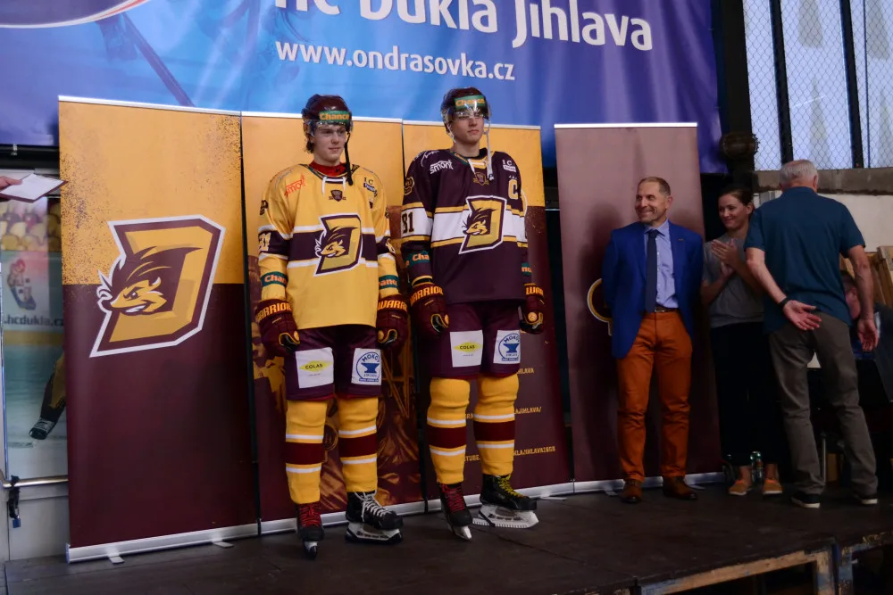 Dukla v rámci Fans Day představila dresy pro novou prvoligovou sezónu, ta začíná za týden