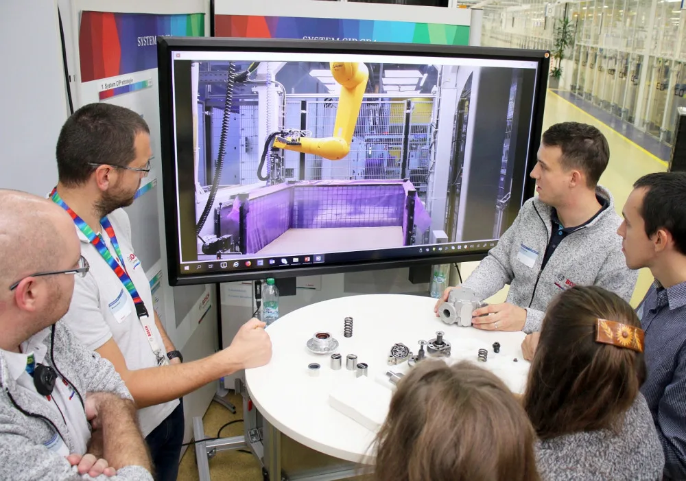 V jihlavském Boschi proběhl High-Tech Day. Studenti poznali firmu, výrobu a moderní technologie