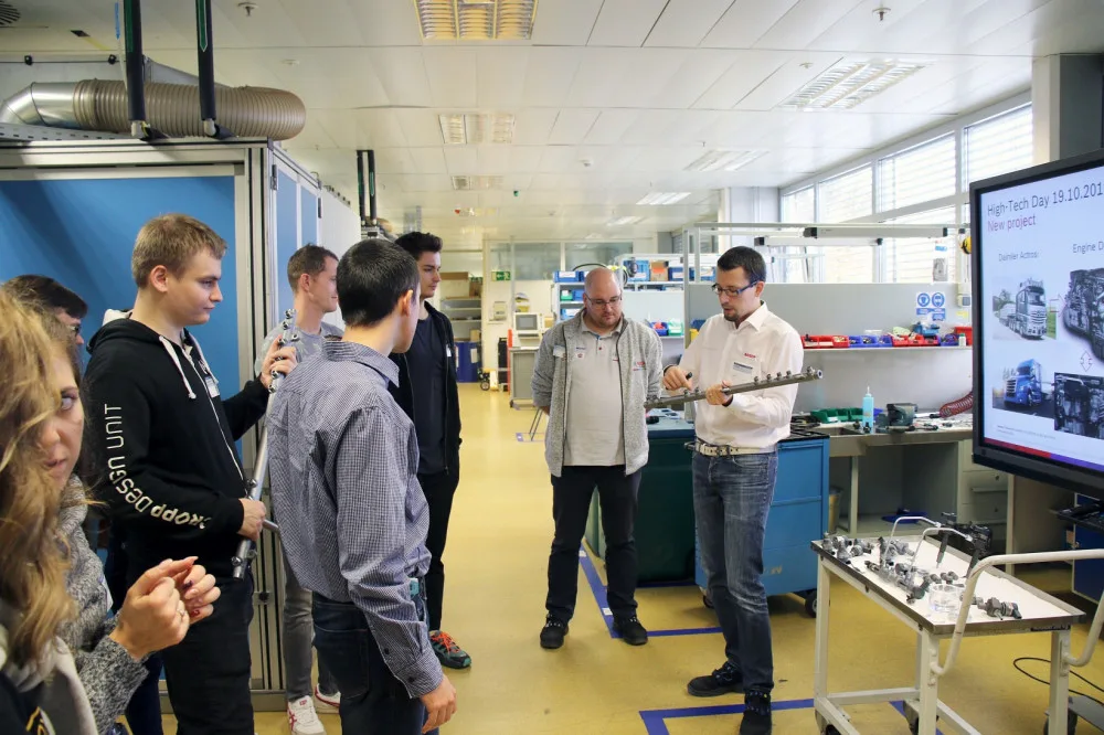 V jihlavském Boschi proběhl High-Tech Day. Studenti poznali firmu, výrobu a moderní technologie