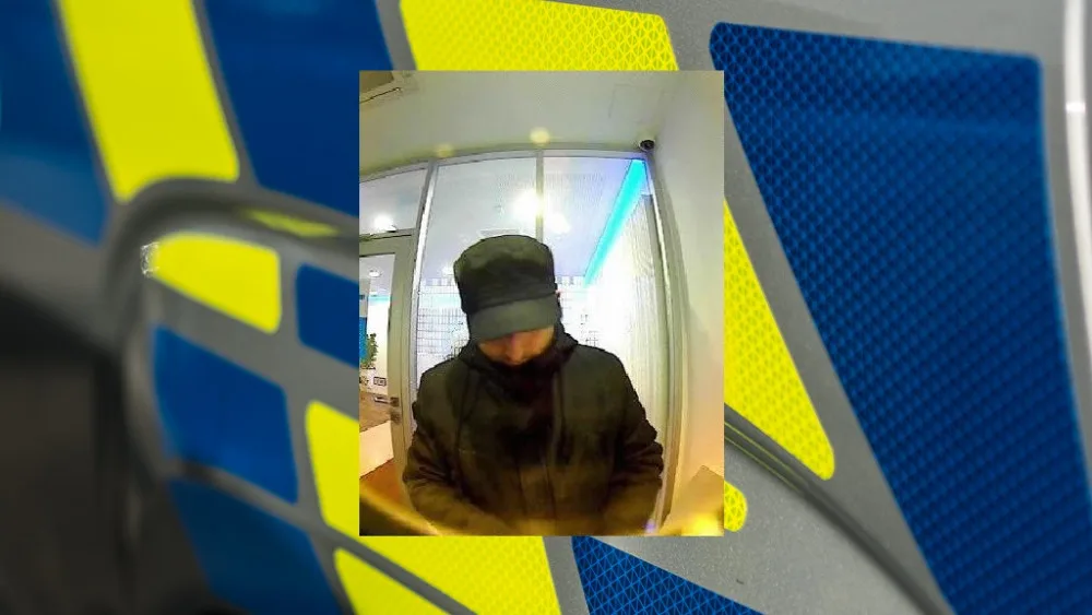 Třebíčští policisté se obracejí na občany s žádostí o spolupráci při objasňování případu, při kterém přišla žena nakupující v obchodním domě o svoji kabelku. Vznikla jí škoda nejen odcizením věci, ale také v souvislosti se zneužitím platební karty. V zájm